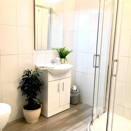 Shangri-la Large Family Townhouse Free Carpark Ferienhaus Killarney