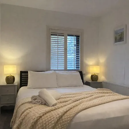 Shangri-la Large Family Townhouse Free Carpark *