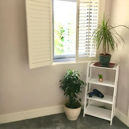 Holiday home Shangri - La Spacious Family Townhouse