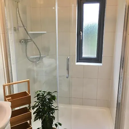 Shangri - La Spacious Family Townhouse * Killarney