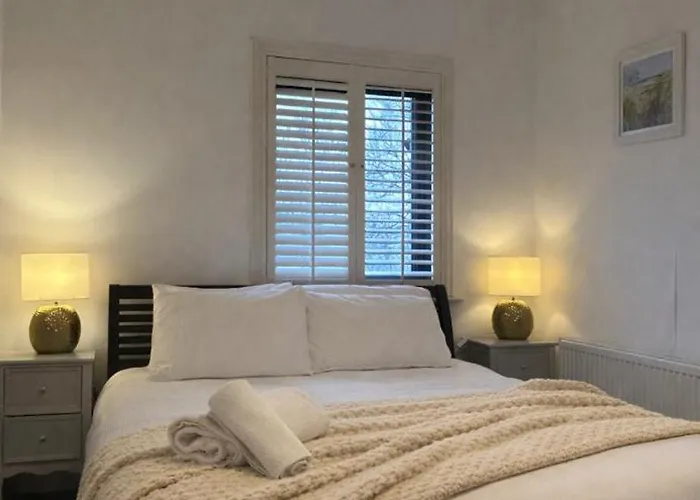 Shangri-la Large Family Townhouse Free Carpark *